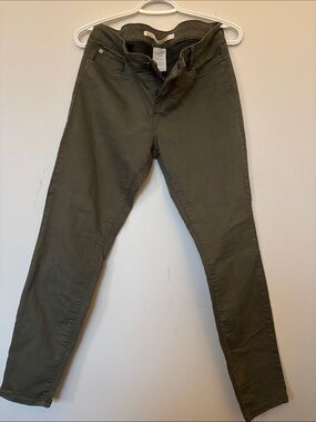 Women's Skinny Jeans in Olive Green